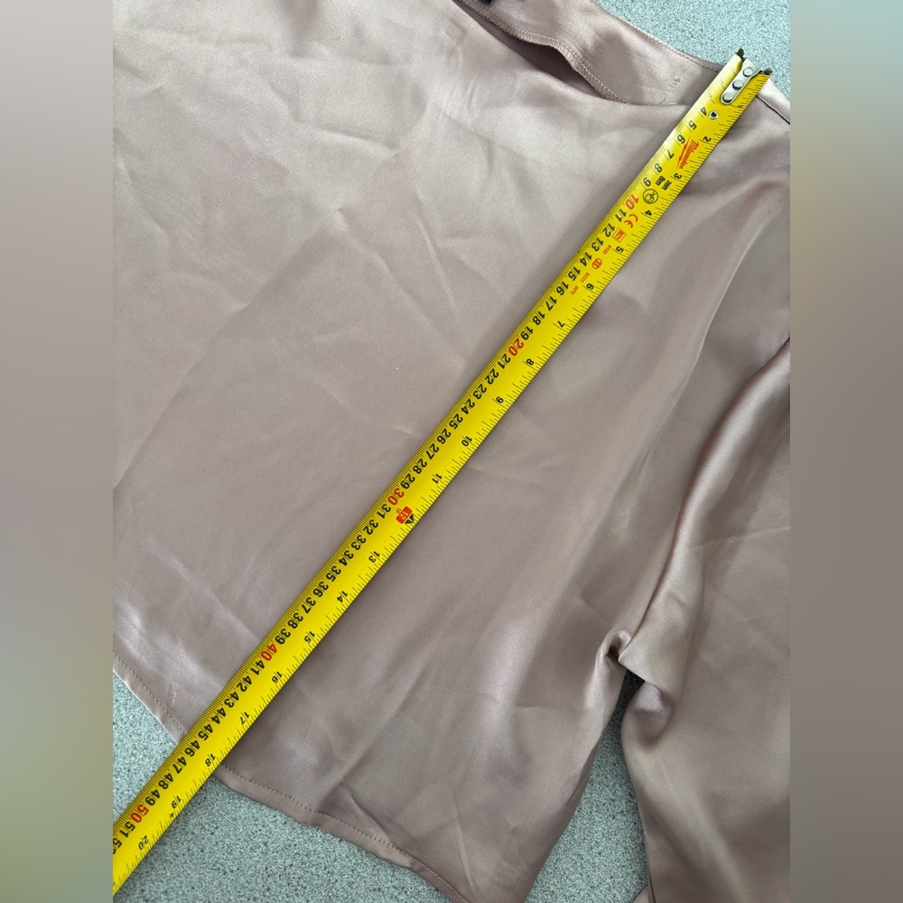 Dynamite Dusty Rose Satin Crop Blouse Coquette Minimalist Large Feminine Soft - Picture 8 of 9